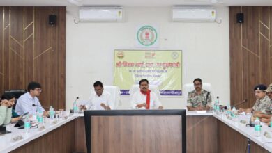 रायपुर : उपमुख्यमंत्री  विजय शर्मा ने बीजापुर में नक्सल उन्मूलन एवं अंदरूनी क्षेत्रों में विकास कार्यों की ली समीक्षा