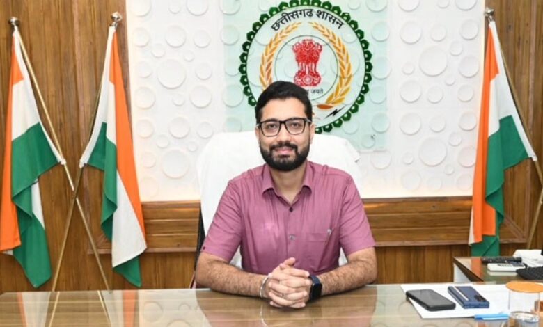 महासमुंद : कलेक्टर  लंगेह ने ली साप्ताहिक समय-सीमा की बैठक