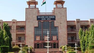 ग्वालियर में विरोध दिवस पर हाईकोर्ट सख्त, सरकार को कानून-व्यवस्था बनाए रखने के आदेश ग्वालियर में विरोध दिवस पर हाईकोर्ट सख्त, सरकार को कानून-व्यवस्था बनाए रखने के आदेश