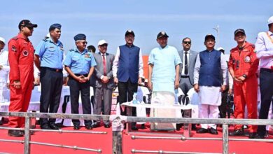 राज्योत्सव पर वायु सेना की टीम का रोमांचक एयर शो, सेंध जलाशय के ऊपर आसमां में गूंजा ‘जय जोहार’ और ‘छत्तीसगढ़िया सबले बढ़िया’ राज्योत्सव पर वायु सेना की टीम का रोमांचक एयर शो, सेंध जलाशय के ऊपर आसमां में गूंजा ‘जय जोहार’ और ‘छत्तीसगढ़िया सबले बढ़िया’