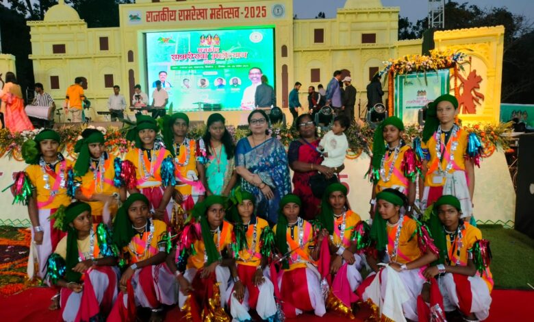 तीन दिवसीय श्री रामरेखा धाम महोत्सव का समापन