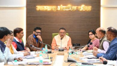 उत्तराखंड: कृषि एवं उद्यान विभाग के लंबित प्रकरणों के संबंध में हुई बैठक उत्तराखंड: कृषि एवं उद्यान विभाग के लंबित प्रकरणों के संबंध में हुई बैठक