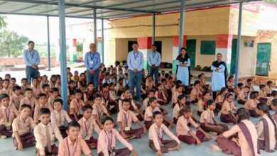 देश के पहले प्रधानमंत्री पंडित जवाहरलाल नेहरू की जयंती पर शुक्रवार को बाल दिवस मनाया गया