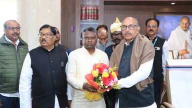 घाटशिला के नवनिर्वाचित विधायक सोमेश सोरेन को दिलाई गई शपथ