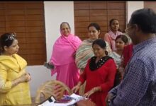 बिजनौर में विशेष प्रगाढ़ पुनरीक्षण की बड़ी पहल, 100% डिजिटाइजेशन करने वाले 11 बीएलओ सम्मानित