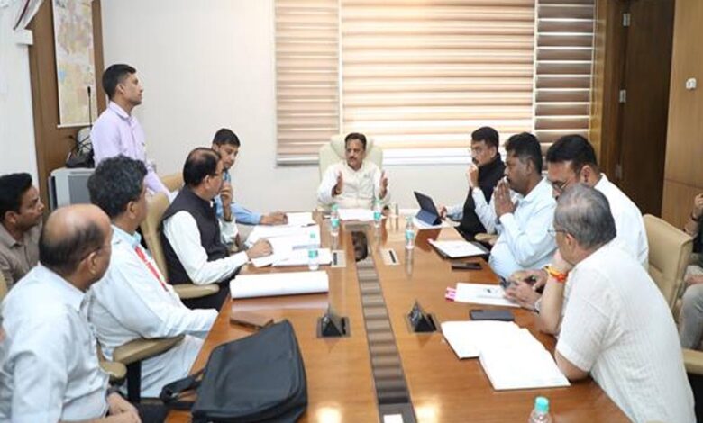 उप मुख्यमंत्री शुक्ल ने चिकित्सा महाविद्यालयों के निर्माण कार्यों की समीक्षा की उप मुख्यमंत्री शुक्ल ने चिकित्सा महाविद्यालयों के निर्माण कार्यों की समीक्षा की