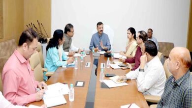 आम जनता तक पहुंचे विभाग की उपलब्धियां और नवाचार की जानकारी : मंत्री सिंह आम जनता तक पहुंचे विभाग की उपलब्धियां और नवाचार की जानकारी : मंत्री सिंह