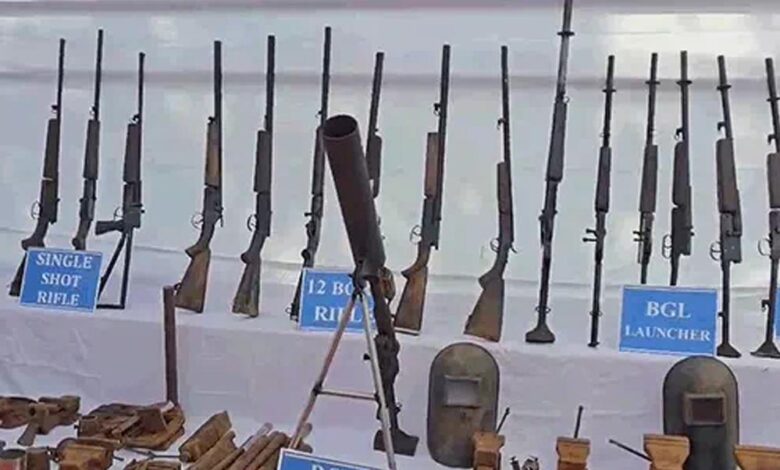 सुकमा में नक्सली हथियार फैक्ट्री का पर्दाफाश, 17 देसी राइफल, BGL लांचर और विस्फोटक बरामद सुकमा में नक्सली हथियार फैक्ट्री का पर्दाफाश, 17 देसी राइफल, BGL लांचर और विस्फोटक बरामद