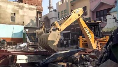 महाकाल मंदिर के रास्ते पर बड़ी कार्रवाई: मुस्लिम बाहुल्य क्षेत्र में 12 अवैध मकान बुलडोजर से गिराए गए