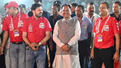 राष्ट्रीय सुपरक्रॉस बाइक रेसिंग चैंपियनशिप-2025 का रोमांच रायपुर में मुख्यमंत्री विष्णु देव साय ने बढ़ाया युवाओं का हौसला