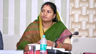 मंत्री श्रीमती राजवाड़े की मानवीय पहल-महाराष्ट्र से मजदूर के पार्थिव शरीर को सम्मान के साथ उनके गृह ग्राम सूरजपुर लाने की कराई व्यवस्था… मंत्री श्रीमती राजवाड़े की मानवीय पहल-महाराष्ट्र से मजदूर के पार्थिव शरीर को सम्मान के साथ उनके गृह ग्राम सूरजपुर लाने की कराई व्यवस्था…