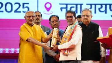 छत्तीसगढ रजत महोत्सव-2025 : उप राष्ट्रपति सीपी राधाकृष्णन ने छत्तीसगढ़ के 34 अलंकरण से 37 विभूतियों एवं 4 संस्थाओं को किया सम्मानित….