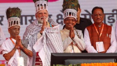 आस्था ने छुआ हृदय: प्रधानमंत्री  नरेंद्र मोदी से रामनामी समाज के प्रतिनिधियों की आत्मीय भेंट