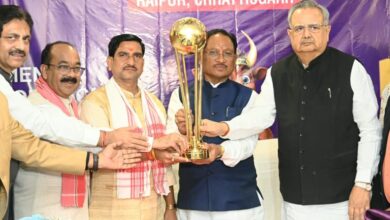 मुख्यमंत्री और विधानसभा अध्यक्ष ने हॉकी मेन्स जूनियर वर्ल्ड कप ट्रॉफी 2025 का किया भव्य अनावरण मुख्यमंत्री और विधानसभा अध्यक्ष ने हॉकी मेन्स जूनियर वर्ल्ड कप ट्रॉफी 2025 का किया भव्य अनावरण