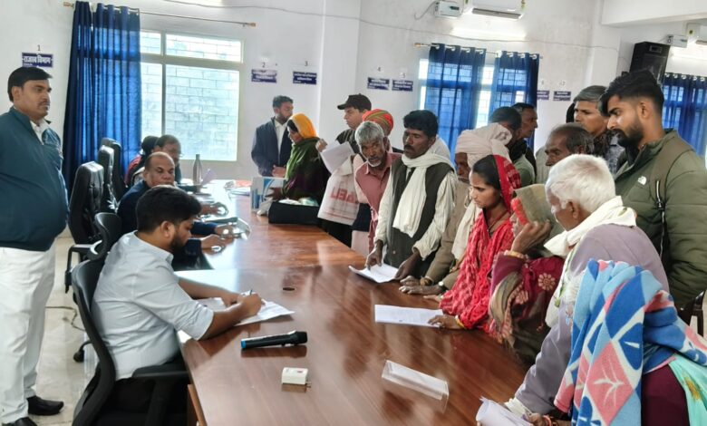 जनसुनवाई में सुनी गई आमजन की समस्‍याएं