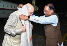 केंद्रीय गृह मंत्री अमित शाह का स्वामी विवेकानंद विमानतल पर मुख्यमंत्री  विष्णु देव साय ने किया आत्मीय स्वागत