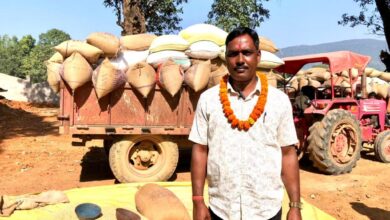 धान खरीदी केन्द्र में किसानों की सुविधा को सर्वाेच्च प्राथमिकता-संतोष यादव