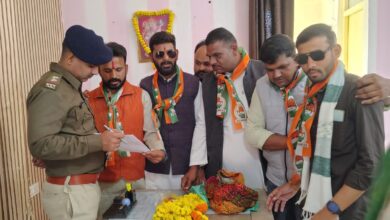 क्षेत्र में हो रही चोरियो को लेकर युवक कांग्रेस ने थाना प्रभारी को दिया ज्ञापन