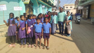 अर्जुनी में उल्लास साक्षरता हेतु निकाली गई रैली : लगे साक्षरता के नारे।