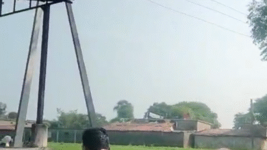 बिजली विभाग की लापरवाही के कारण एक ग्रामीण की मौत ग्रामीणों ने बिजली विभाग पर लगाए आरोप