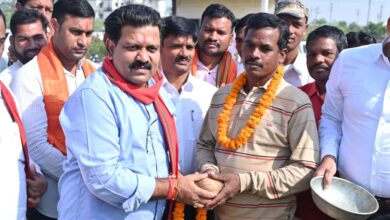 उपमुख्यमंत्री विजय शर्मा ने महराजपुर से धान खरीदी का किया शुभारंभ…