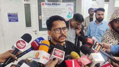 सहारनपुर में डॉ. आदिल की गिरफ्तारी के बाद खुफिया एजेंसियां हर गतिविधि पर पैनी नजर बनाए रखे हैं सहारनपुर में डॉ. आदिल की गिरफ्तारी के बाद खुफिया एजेंसियां हर गतिविधि पर पैनी नजर बनाए रखे हैं