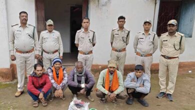 अनूपपुर के बिजुरी में शिकार की साजिश नाकाम, वन विभाग ने पांच शिकारियों को धर दबोचा अनूपपुर के बिजुरी में शिकार की साजिश नाकाम, वन विभाग ने पांच शिकारियों को धर दबोचा