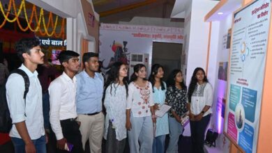 राज्योत्सव प्रदर्शनी में विद्यार्थियों ने देखा छत्तीसगढ़ का विकास सफर: युवाओं ने की छत्तीसगढ़ अंजोर विज़न 2047 की सराहना…. राज्योत्सव प्रदर्शनी में विद्यार्थियों ने देखा छत्तीसगढ़ का विकास सफर: युवाओं ने की छत्तीसगढ़ अंजोर विज़न 2047 की सराहना….