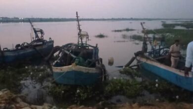 अवैध रेत उत्खनन के मामले में चार नौकाएं जब्त….