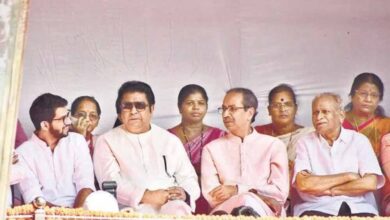 बिहार में कांग्रेस की 6 सीटें जीतने पर घमासान, INDIA गठबंधन के नेताओं ने कसा तंज