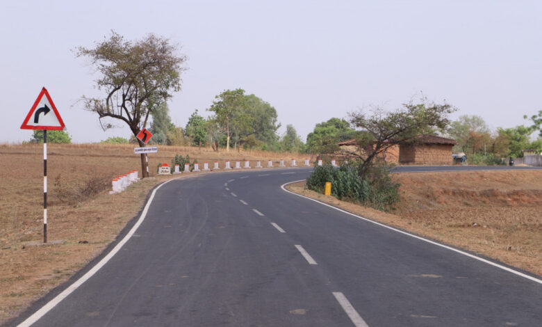 छत्तीसगढ़ में गांव-गांव बिछा सड़कों का जाल: प्रधानमंत्री ग्राम सड़क योजना से राज्य में 25 वर्षों में बनी 40 हजार किमी सड़कें….