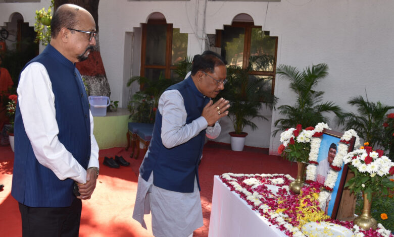 उप राष्ट्रपति, राज्यपाल एवं मुख्यमंत्री ने भारत रत्न डॉ. भूपेन हजारिका की पुण्यतिथि पर उन्हें किया नमन….