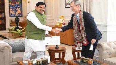 मुख्यमंत्री डॉ. मोहन यादव ने कहा- मध्यप्रदेश की पुण्यधरा पर सभी निवेशकों का हृदय से स्वागत है मुख्यमंत्री डॉ. मोहन यादव ने कहा- मध्यप्रदेश की पुण्यधरा पर सभी निवेशकों का हृदय से स्वागत है