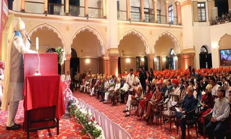 कर्म और परिश्रम से जो मिलता उसी में सच्चा आनंद : राज्यपाल पटेल कर्म और परिश्रम से जो मिलता उसी में सच्चा आनंद : राज्यपाल पटेल