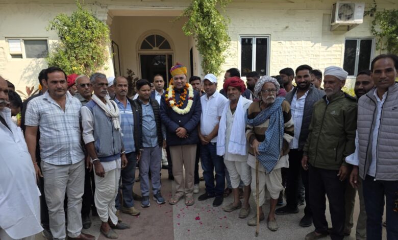 जल संसाधन मंत्री ने अजमेर में जनसुनवाई कर आमजन को दी राहत जल संसाधन मंत्री ने अजमेर में जनसुनवाई कर आमजन को दी राहत