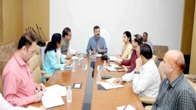 आम जनता तक पहुंचे विभाग की उपलब्धियां और नवाचार की जानकारी : मंत्री सिंह