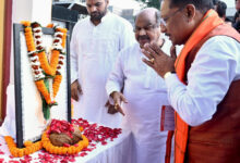 मुख्यमंत्री विष्णु देव साय ने छत्तीसगढ़ महतारी की प्रतिमा पर माल्यार्पण कर उन्हें नमन किया….