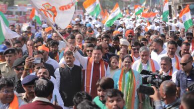 केंद्रीय रक्षा मंत्री राजनाथ सिंह के साथ मुख्यमंत्री पुष्कर सिंह धामी ने किया सरदार गाथा कार्यक्रम में प्रतिभाग