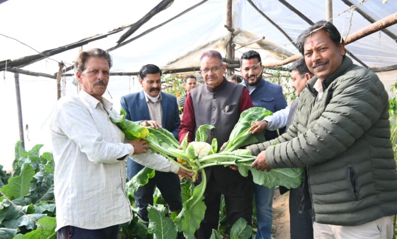 उत्तराखंड: कृषि मंत्री ने सुनी ग्रामीणों की समस्याएं, अधिकारियों को समाधान के निर्देश