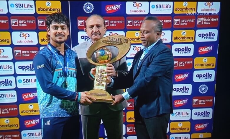 मुश्ताक अली ट्रॉफी पर झारखंड की टीम का कब्जा