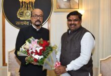 राज्यपाल श्री डेका से स्कूल शिक्षा मंत्री श्री यादव ने की सौजन्य भेंट