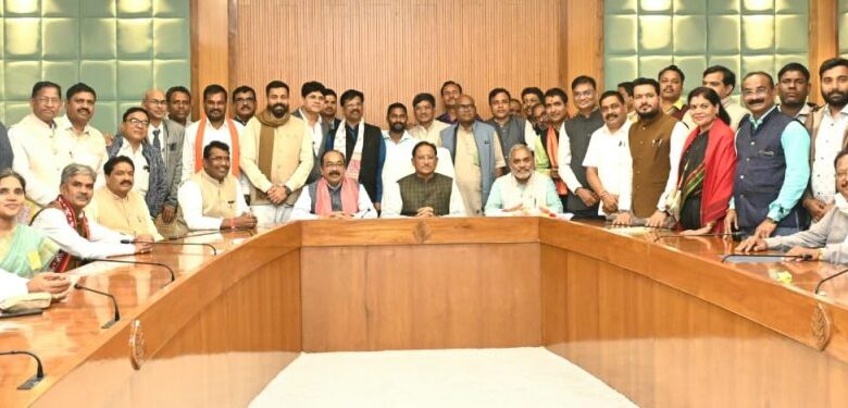 मुख्यमंत्री  साय से साहू समाज के प्रतिनिधिमंडल ने की सौजन्य मुलाकात