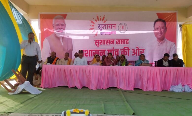 ये : कैसा सुशासन , अधिकारी ही नदारद कार्यक्रम के नाम पर केवल स्टाल,पंडाल