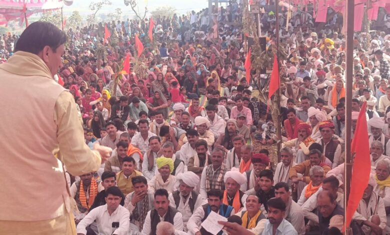 हिंदूं एक जीवन जीने की पद्धति है। हमारा जीवन धर्म, संस्कृति,और इस राष्ट्र की रक्षा के लिए बना है। इसलिए हम सभी को अपनी जीवन पद्धति के अनुसार जीवन जीकर हमारे राष्ट्र की उन्नति के लिए राष्ट्र के लिए जो अच्छा हो सके वह करने की इच्छा और आकांक्षा जागृत करनी पड़ेगी