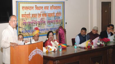 विधानसभा के दो कर्मी सेवानिवृत्त— अधिकारी और कर्मचारी मिलकर विधानसभा की गरिमा और मर्यादाओं में अभिवृद्धि करें – देवनानी