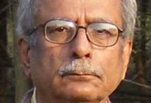 साहित्यकार विनोद कुमार शुक्ल वेंटीलेटर में, डाक्टरों की टीम कर रही निगरानी।