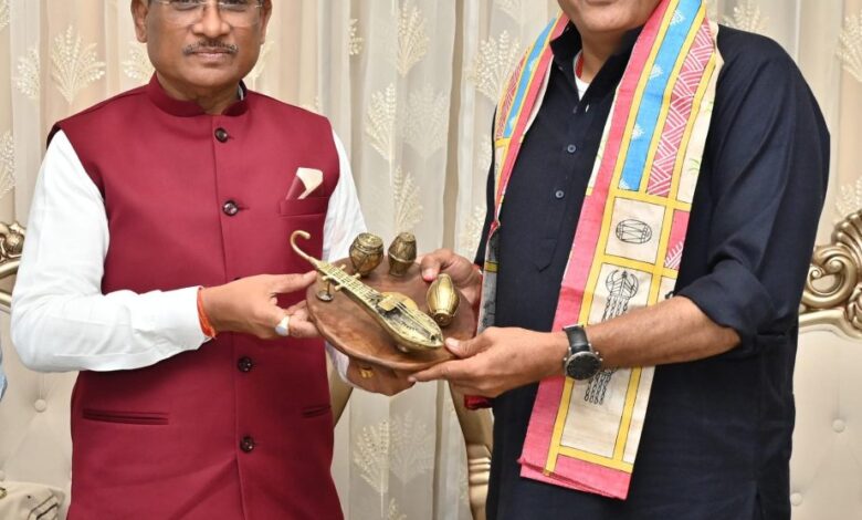 केंद्रीय पर्यटन एवं संस्कृति मंत्री  गजेन्द्र सिंह शेखावत ने मुख्यमंत्री  विष्णुदेव साय से की सौजन्य भेंट